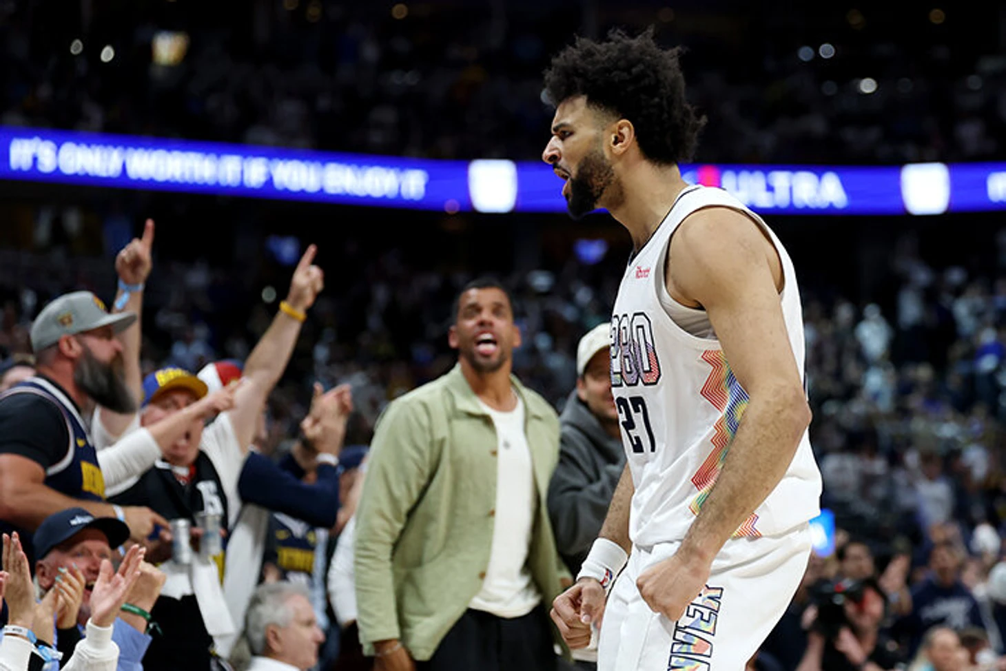 Matapos ang masakit na pagkatalo sa nakaraang laban, nagawa ng Denver na itabla ang serye sa 3-3.